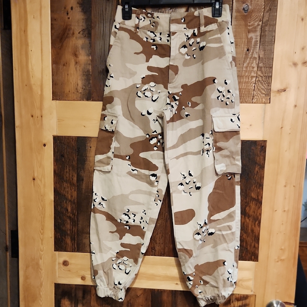 Forever 21 Brown and Cream Pants
